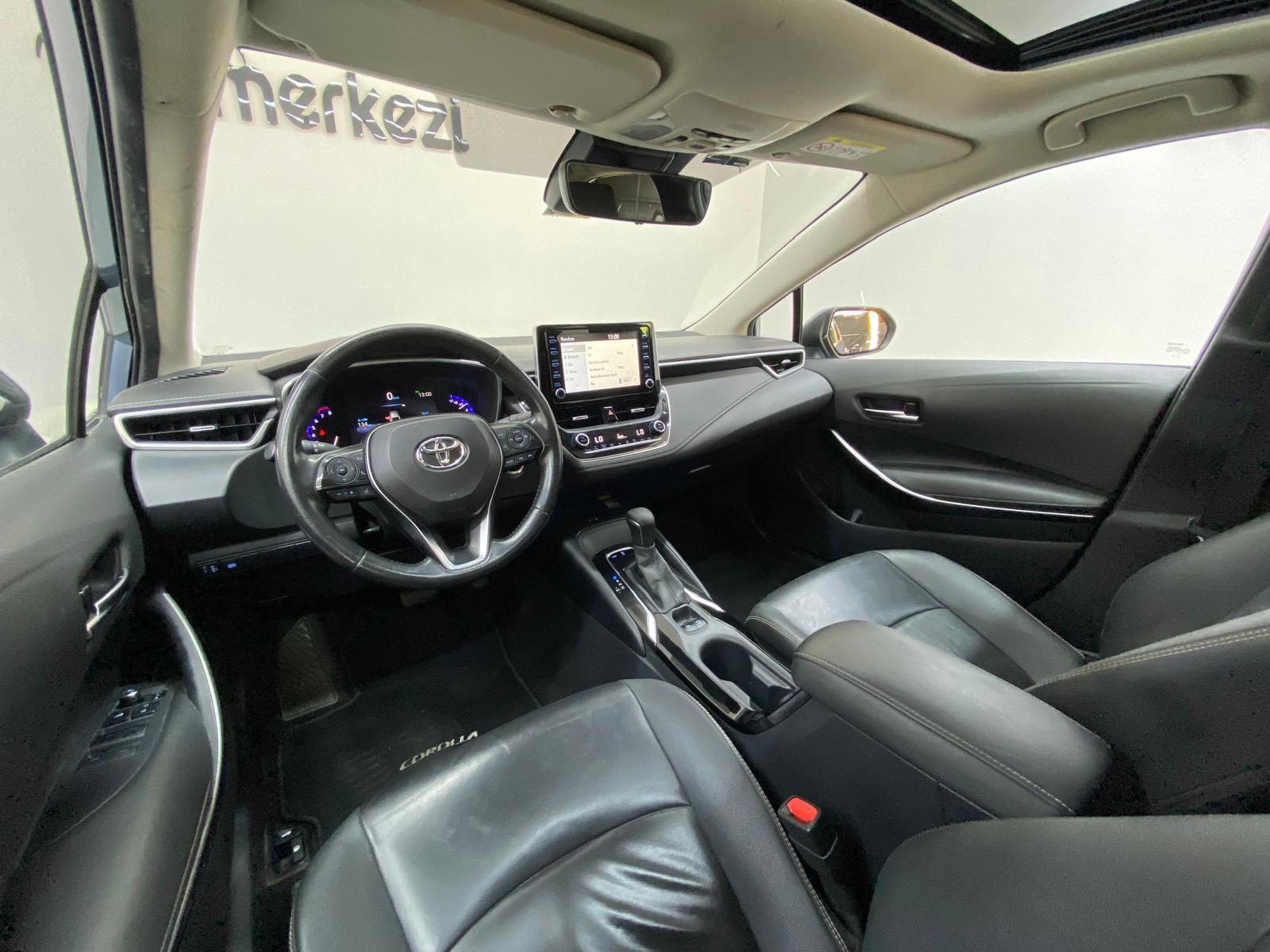 TOYOTA COROLLA 17